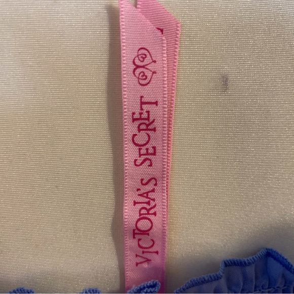 Victoria’s Secret babydoll top w/ butterfly accents - Picture 6 of 6